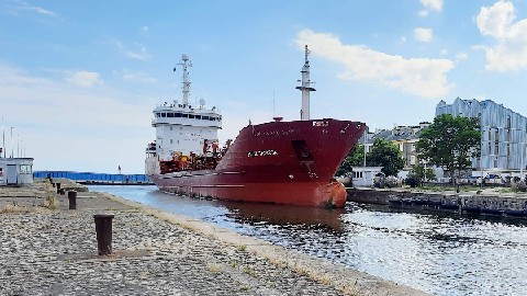 Z2205-30 GDGW St Nazaire 71 Sophie Theresa Chimiquier